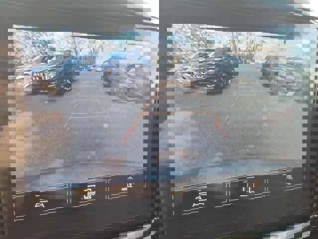 Used 2023 Chevrolet Traverse LT image 12