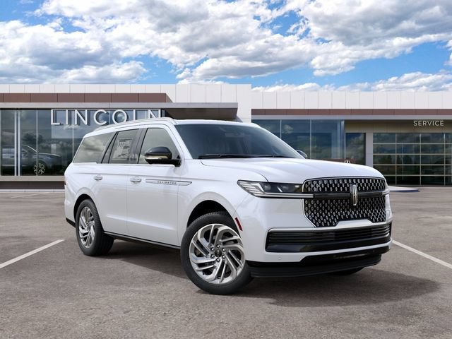 New 2027 Lincoln Navigator Reserve AWD/4WD image 4