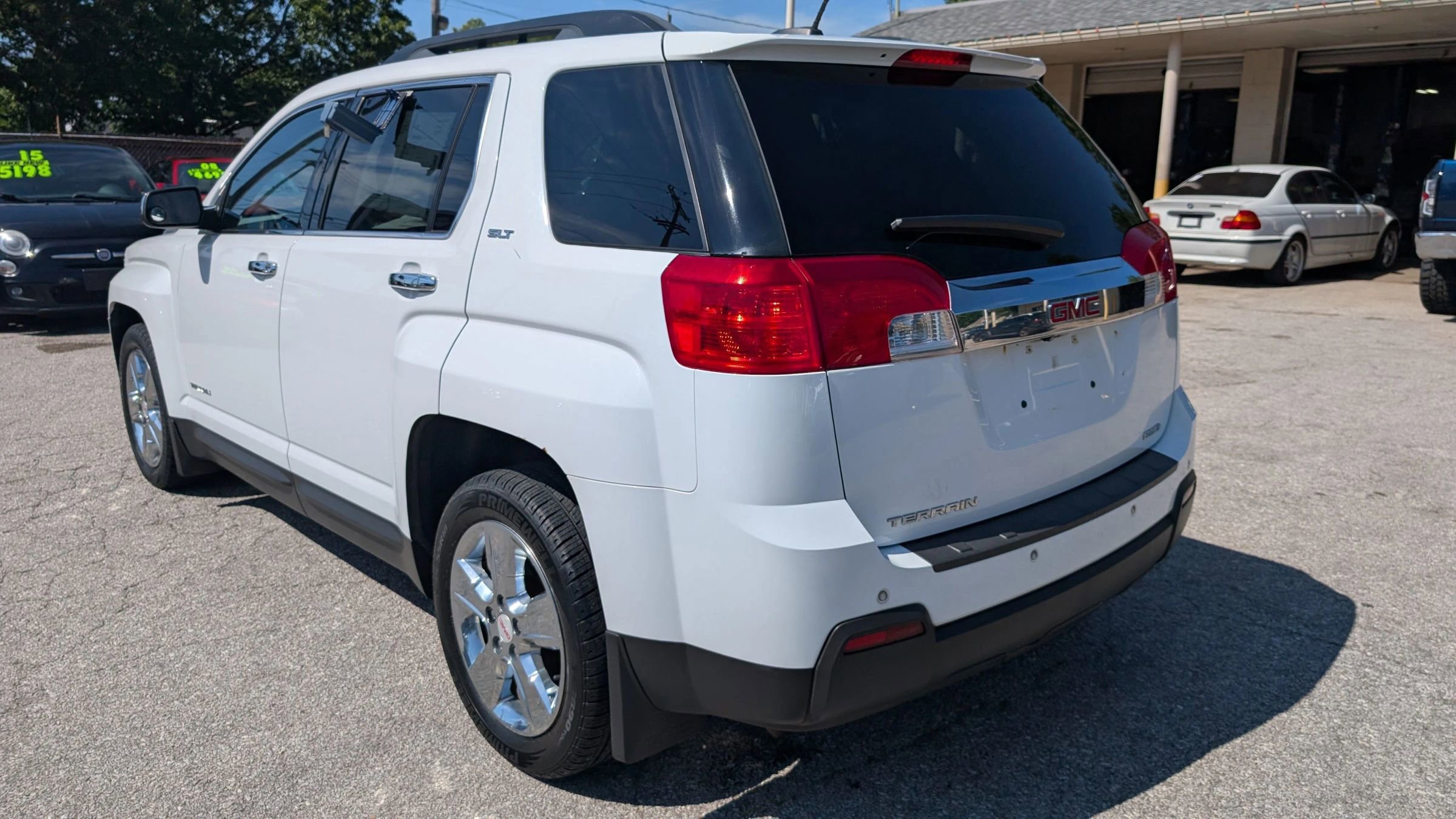 Used 2015 GMC Terrain SLT w/ Chrome Appearance Package image 5