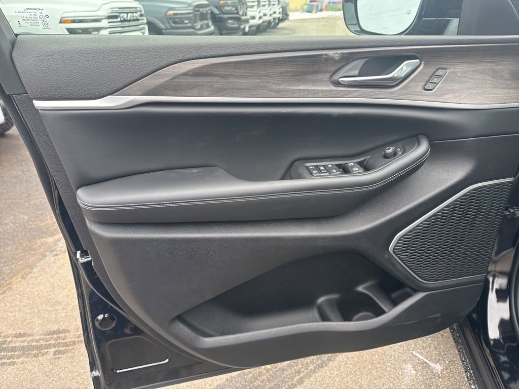 New 2026 Jeep Grand Cherokee Limited image 20