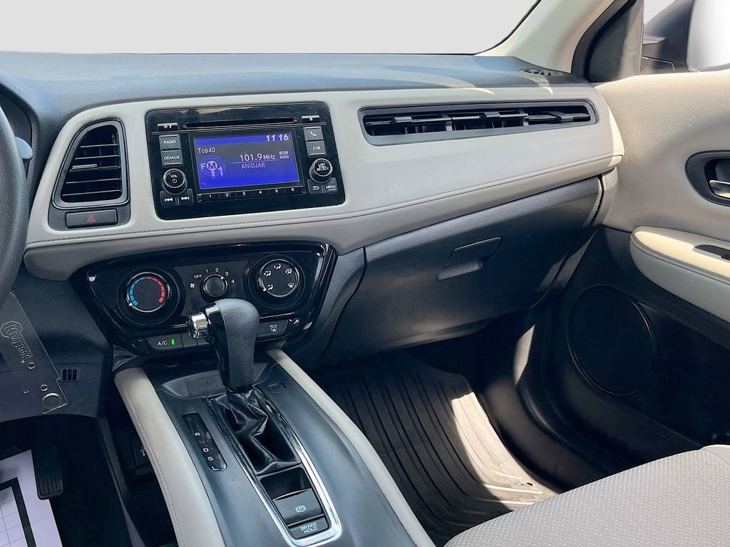 Used 2017 Honda HR-V LX image 21