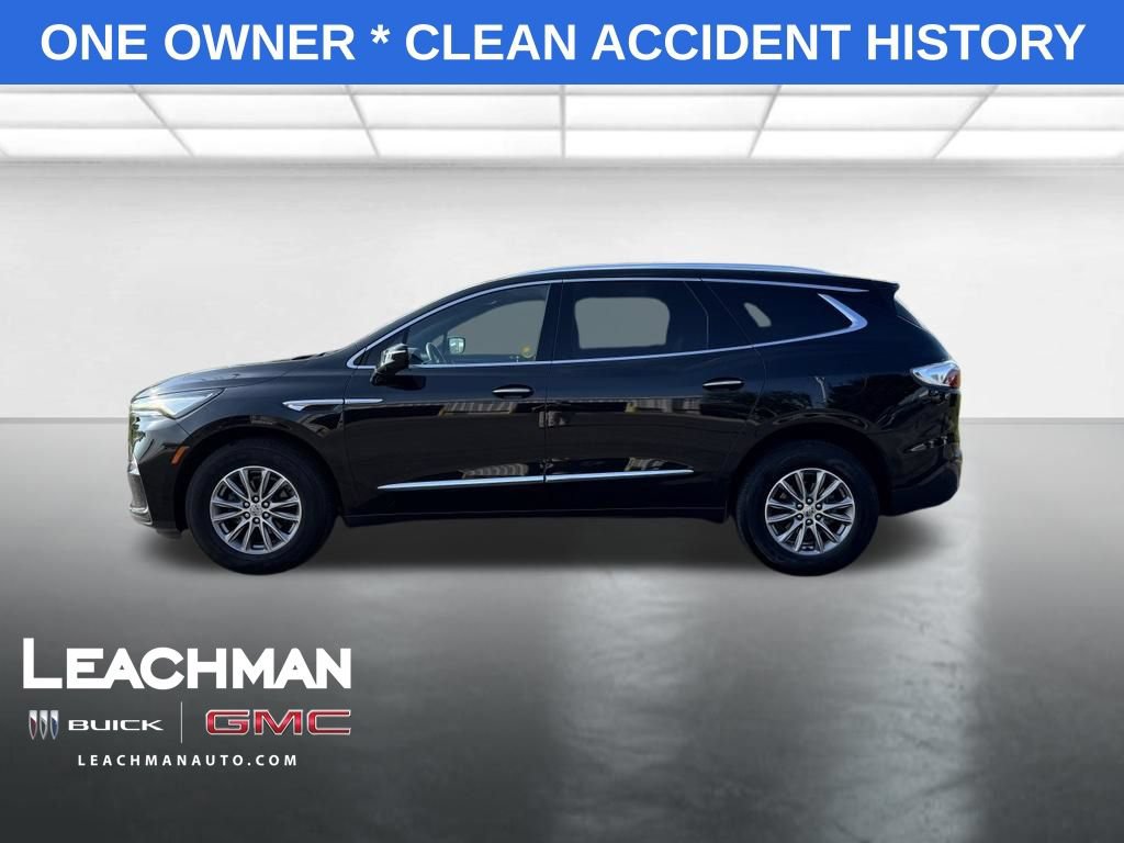 Used 2023 Buick Enclave Essence AWD/4WD image 2