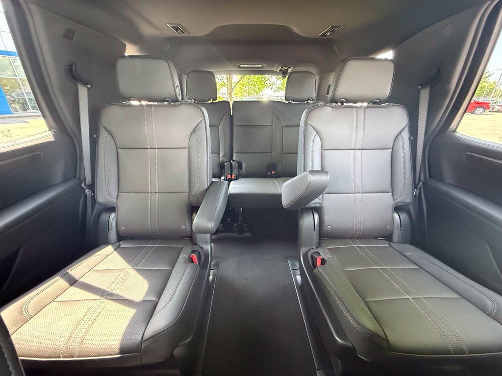 New 2026 Chevrolet Tahoe High Country AWD/4WD image 34