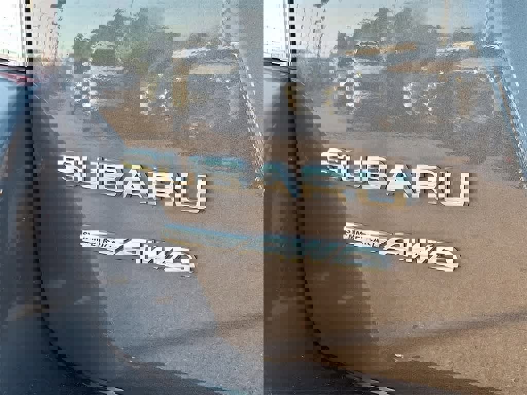 Used 2020 Subaru Crosstrek 2.0i Limited w/ Moonroof Package w/Navigation image 32