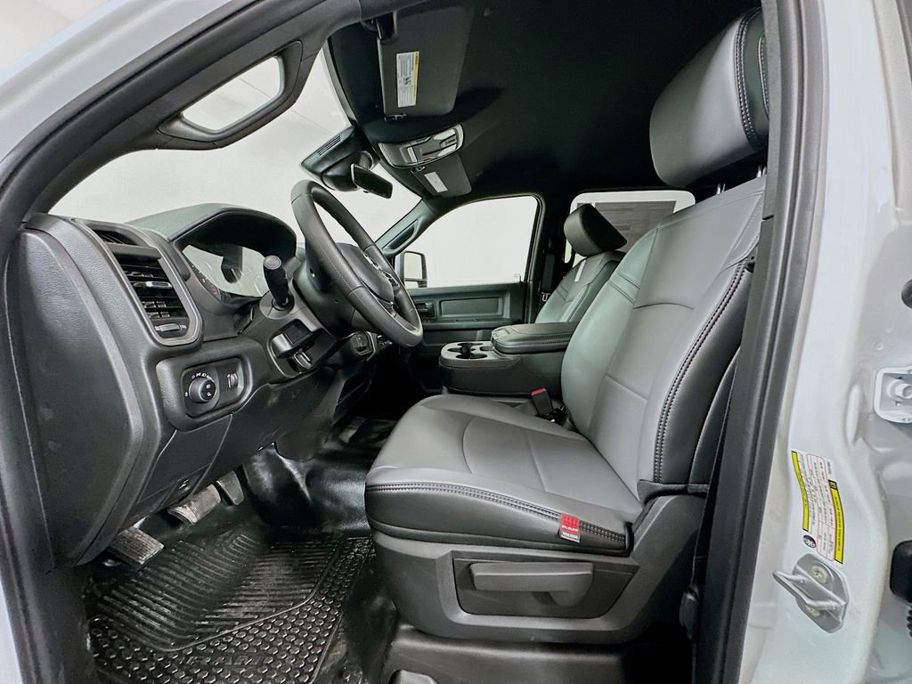 New 2026 RAM 2500 Tradesman w/ Chrome Appearance Group image 10