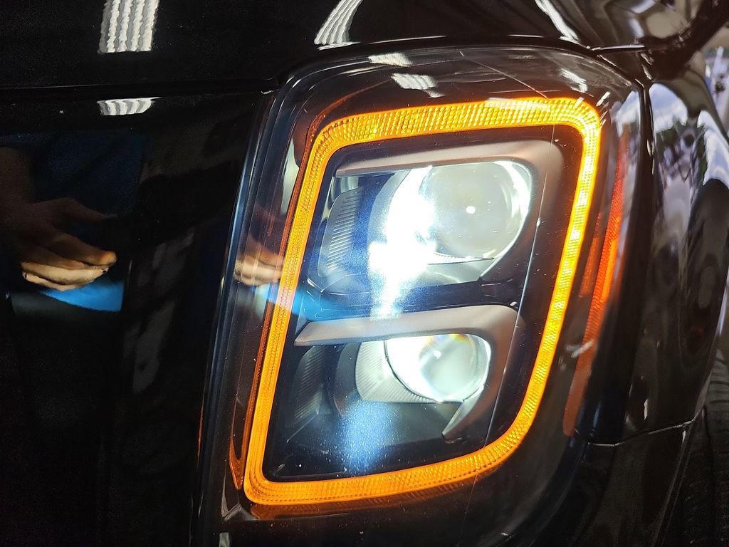 Used 2021 Kia Telluride SX image 32