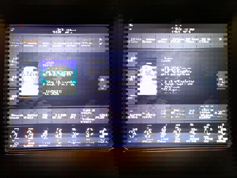 Used 2019 Jeep Cherokee Latitude Plus w/ Cold Weather Group image 17