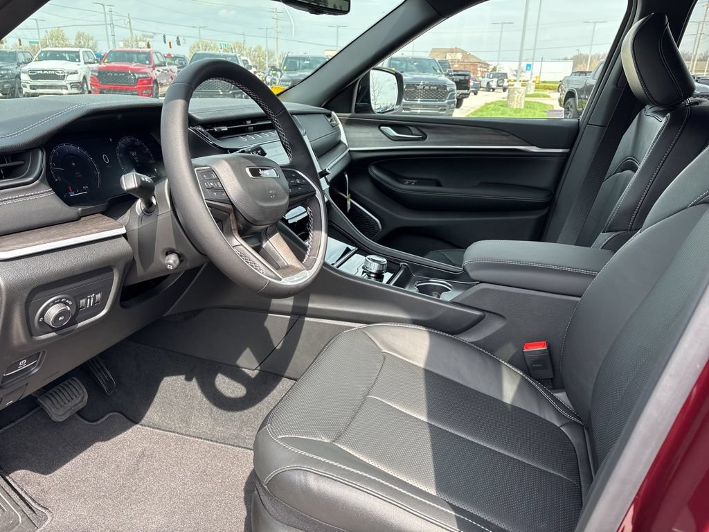 New 2026 Jeep Grand Cherokee L Limited AWD/4WD image 7