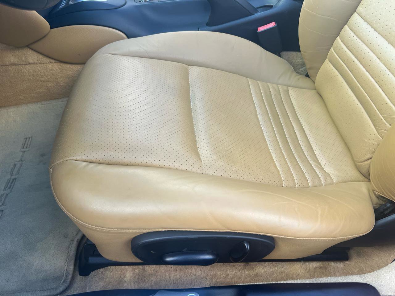 Used 2000 Porsche Boxster S image 41