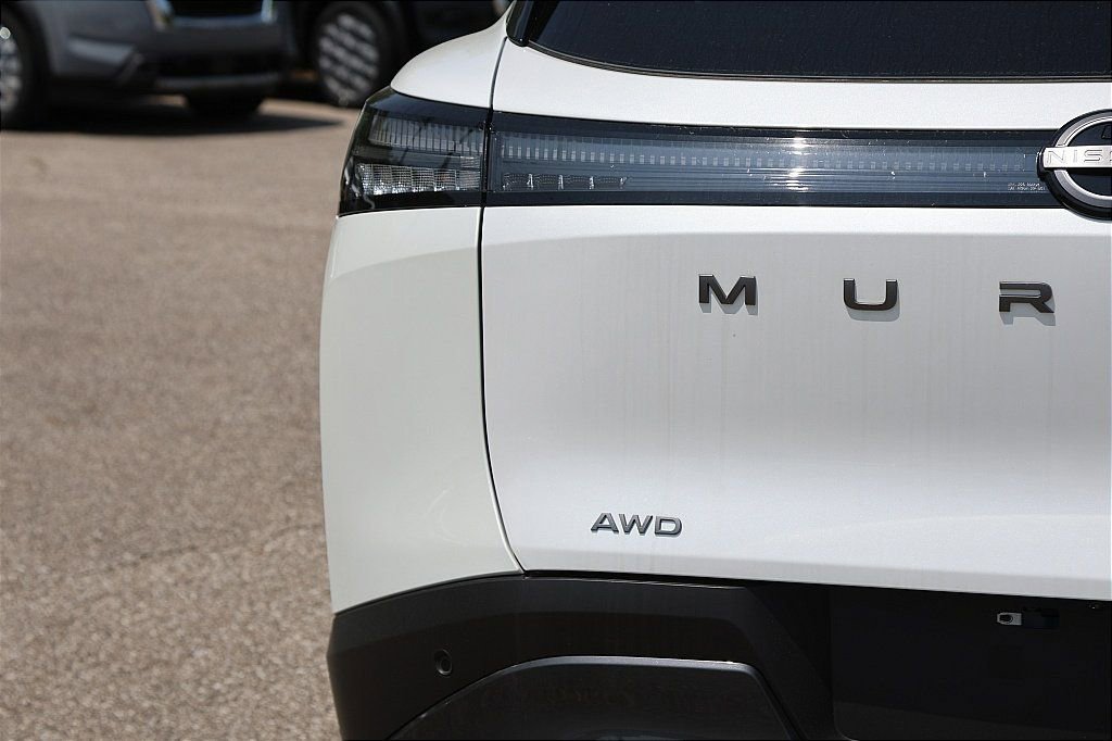 New 2025 Nissan Murano SL image 6