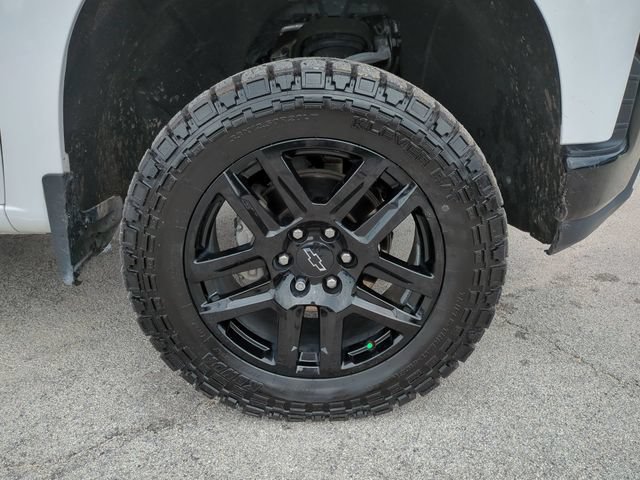 Used 2022 Chevrolet Silverado 1500 LT Trail Boss w/ Bed Protection Package AWD/4WD image 12
