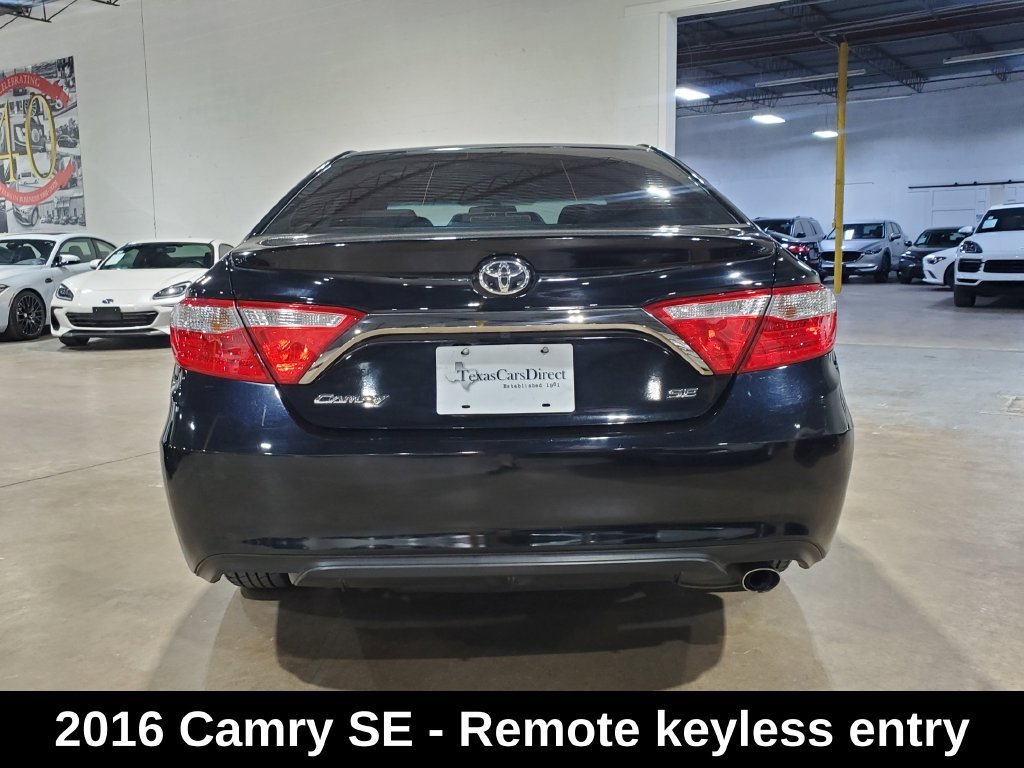 Used 2016 Toyota Camry SE FWD image 11
