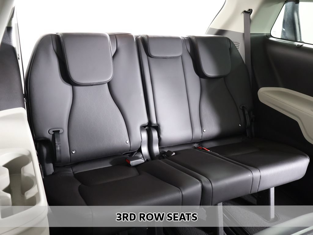 Certified 2024 Kia Carnival EX FWD image 8
