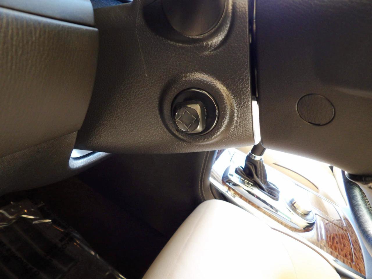 Used 2019 Nissan Armada SL w/ Premium Package image 29