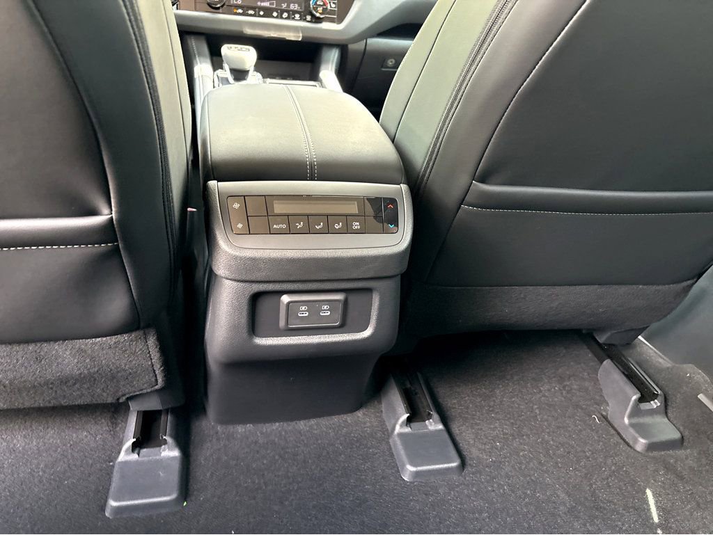 New 2026 Nissan Pathfinder SL w/ Cargo Package FWD image 21