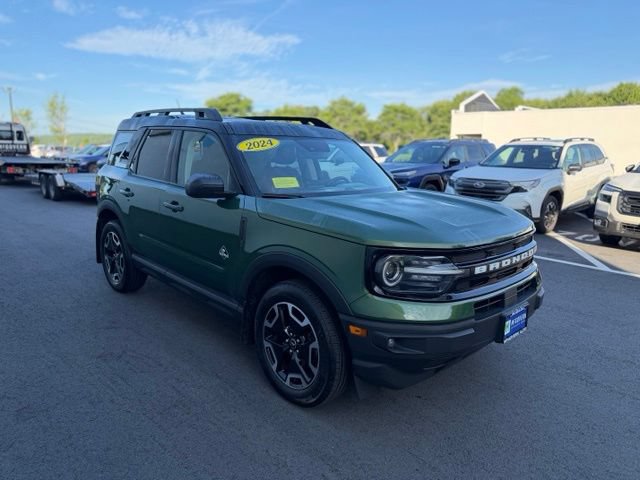 Used 2024 Ford Bronco Sport Outer Banks w/ Tech Package AWD/4WD image 4