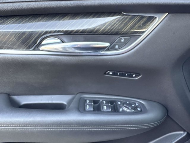 Used 2020 Cadillac XT6 Premium Luxury FWD image 20