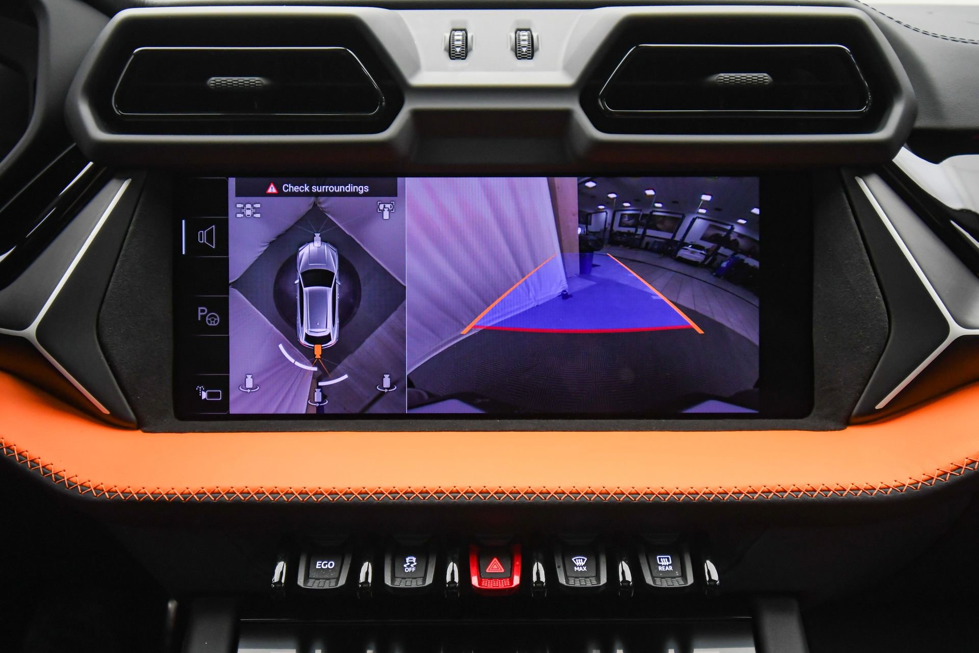 Used 2025 Lamborghini Urus SE image 43