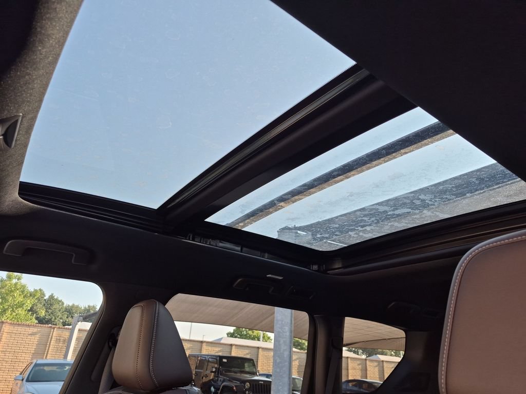 New 2026 Nissan Armada Platinum AWD/4WD image 18