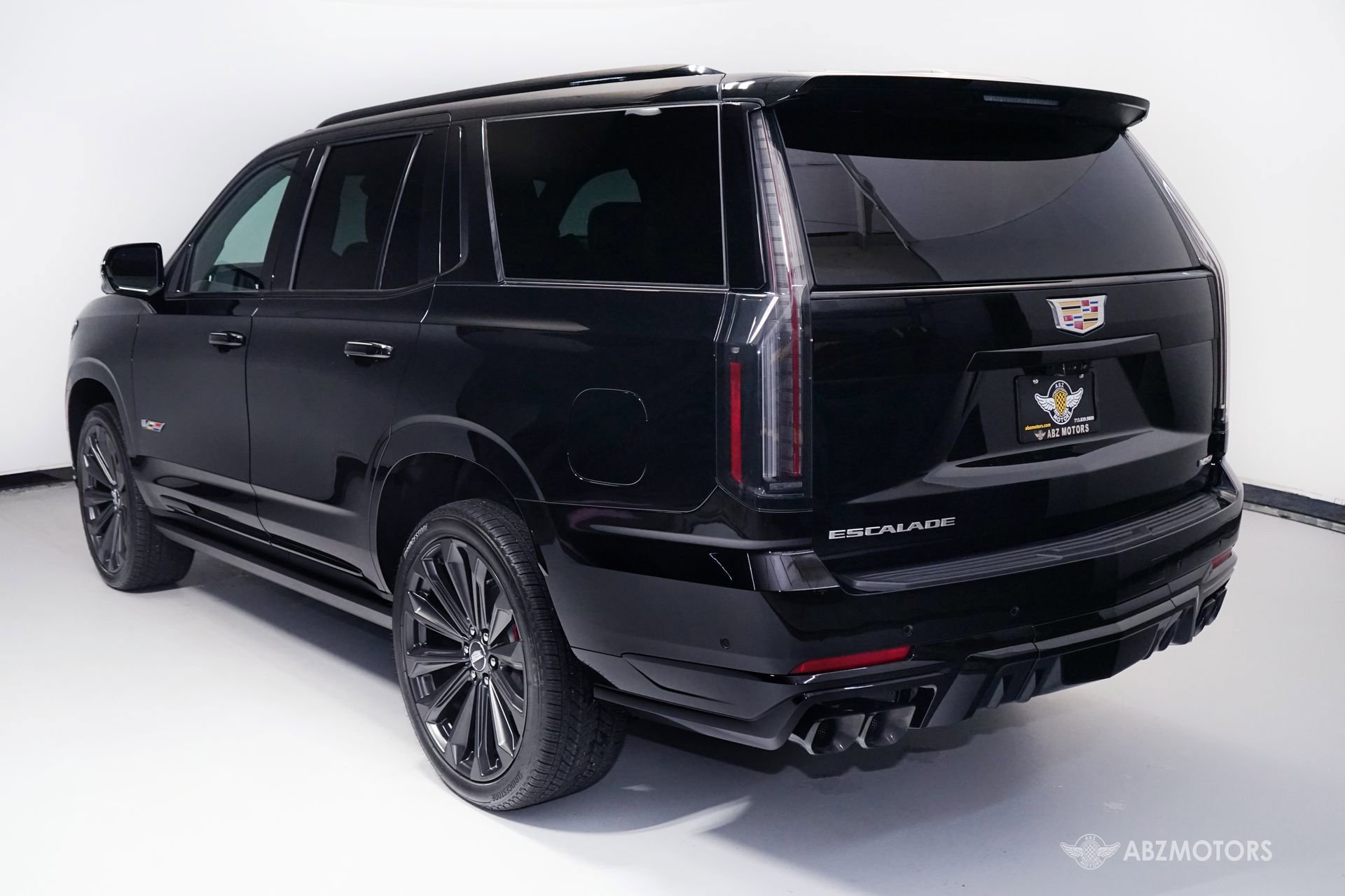 Used 2026 Cadillac Escalade V AWD/4WD image 7