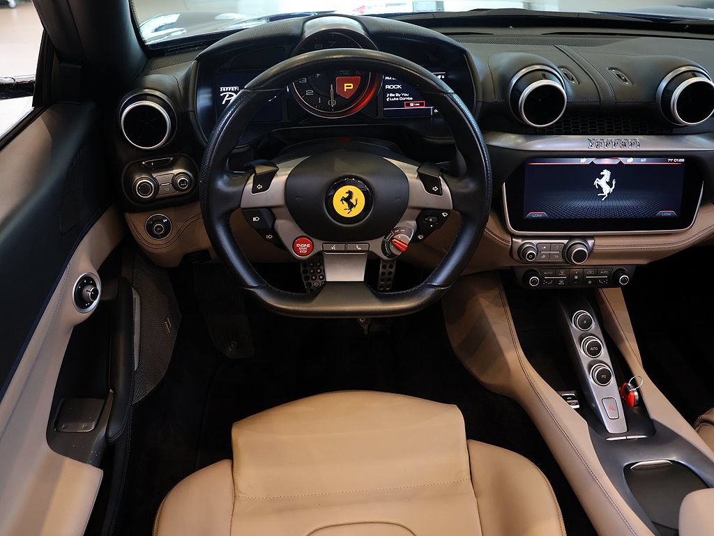 Certified 2019 Ferrari Portofino RWD image 6