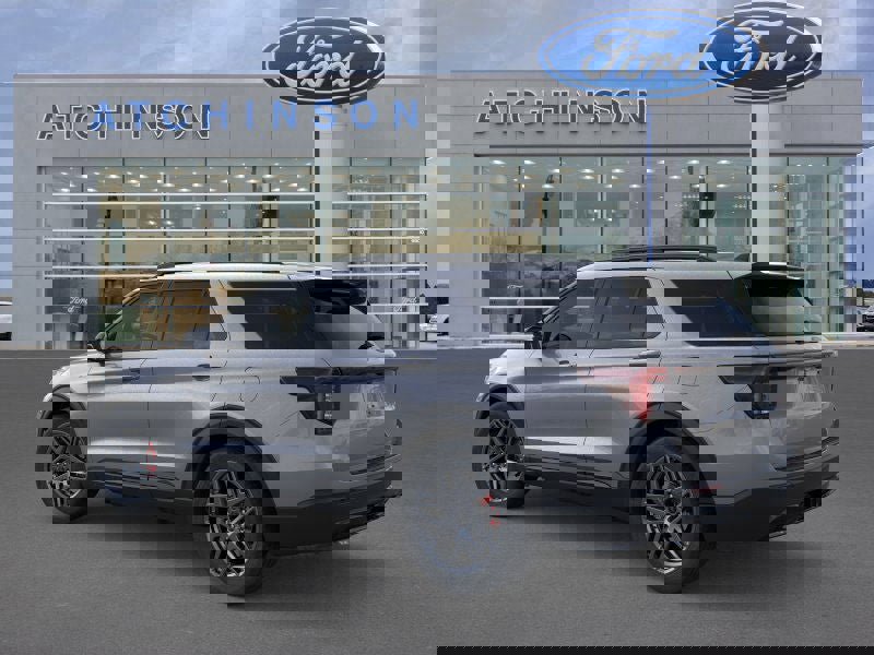 Used 2025 Ford Explorer ST-Line image 4