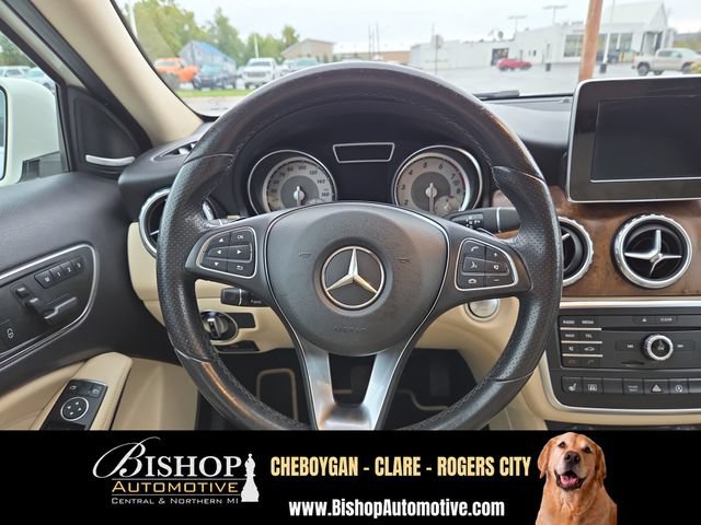 Used 2017 Mercedes-Benz GLA 250 4MATIC image 14