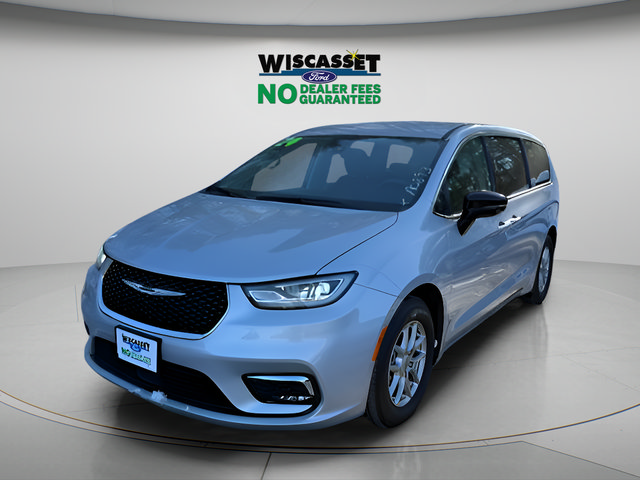 Used 2024 Chrysler Pacifica Touring-L FWD image 15