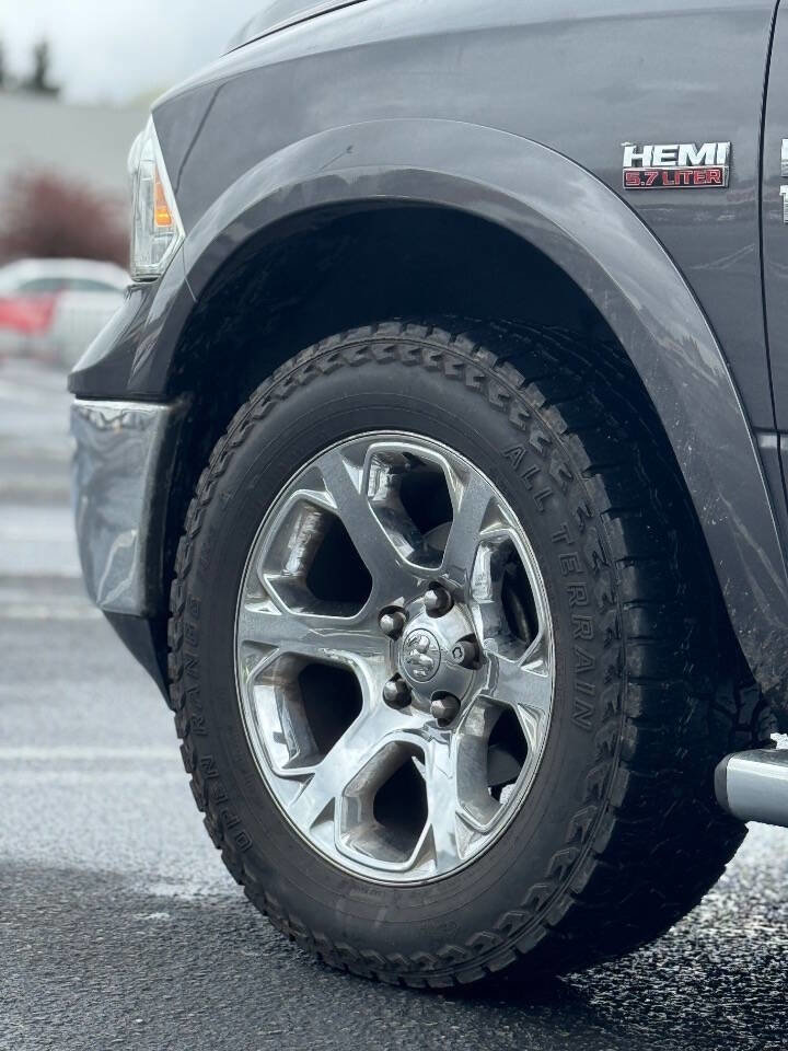 Used 2016 RAM 1500 Laramie w/ Convenience Group image 9