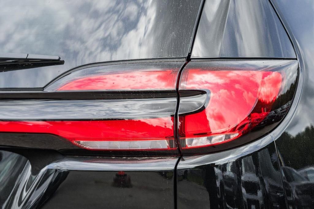 New 2025 Chrysler Pacifica Select FWD image 7