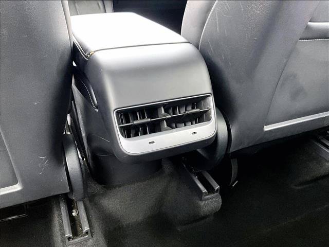 Used 2022 Tesla Model Y Performance AWD/4WD image 22