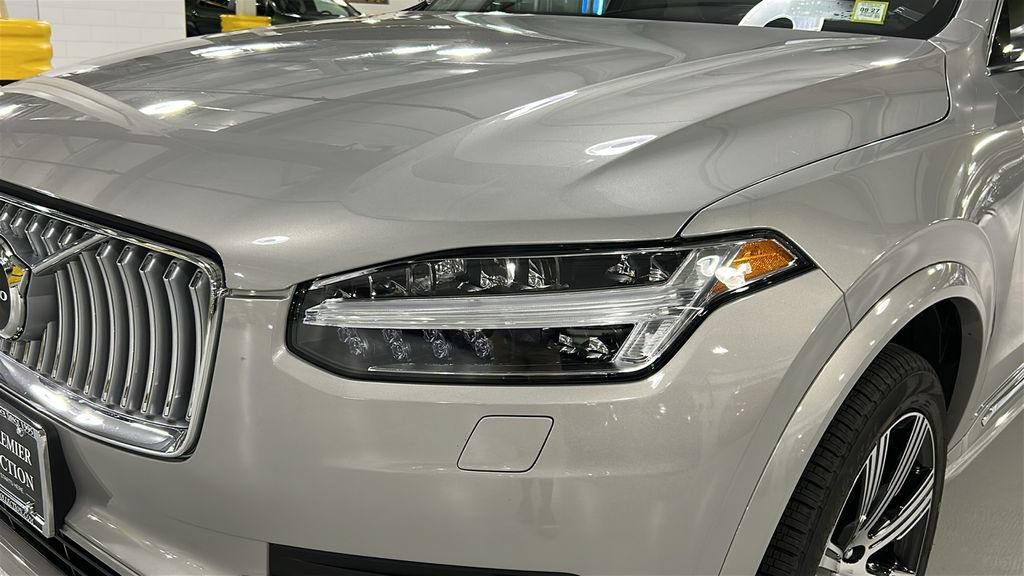 Certified 2023 Volvo XC90 B6 Ultimate w/ Protection Package Premier AWD/4WD image 7