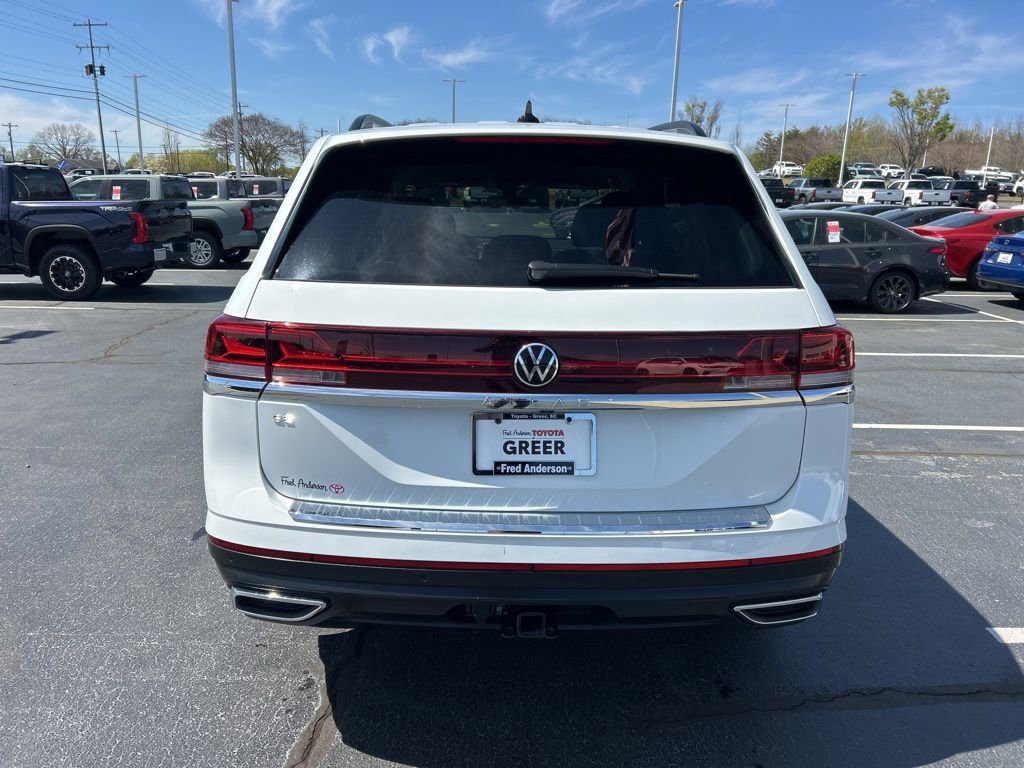 Used 2025 Volkswagen Atlas SE image 18