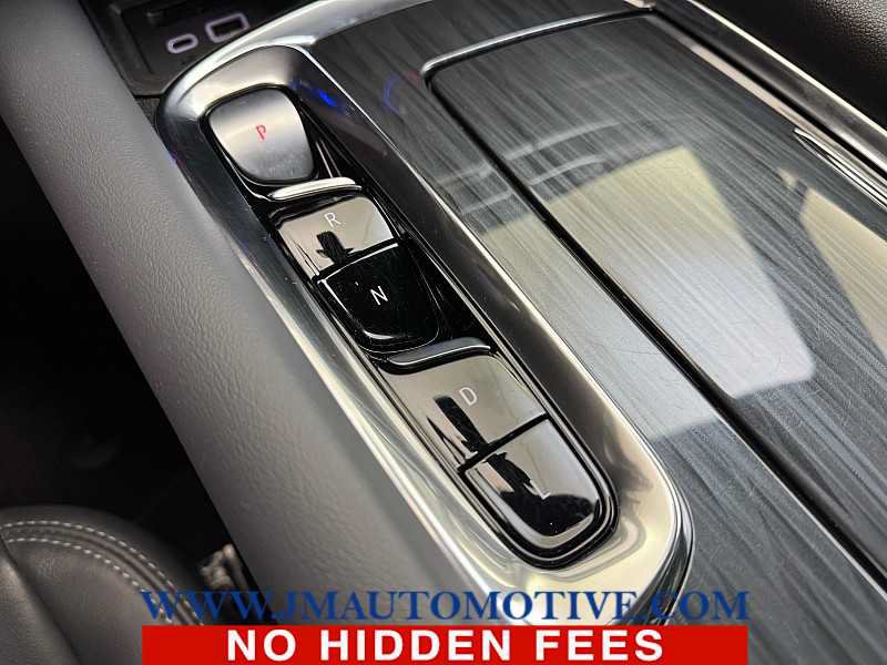 Used 2022 Buick Enclave Essence w/ Experience Buick Package AWD/4WD image 38