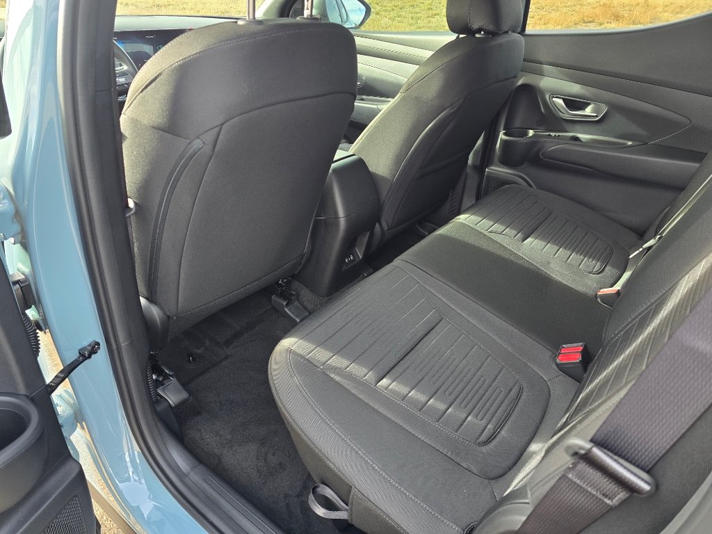 Used 2026 Hyundai Santa Cruz SE AWD/4WD image 16