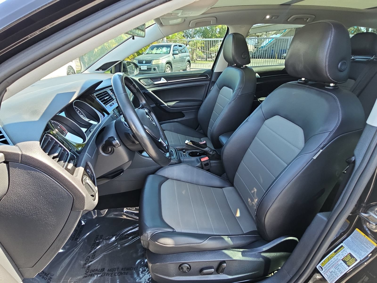 Used 2015 Volkswagen Golf SEL FWD image 14