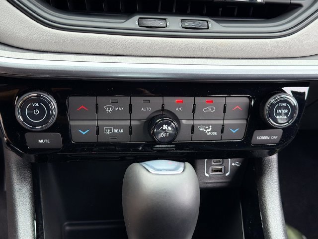 New 2026 Jeep Compass Limited w/ Sun, Sound & Navigation Group AWD/4WD image 15