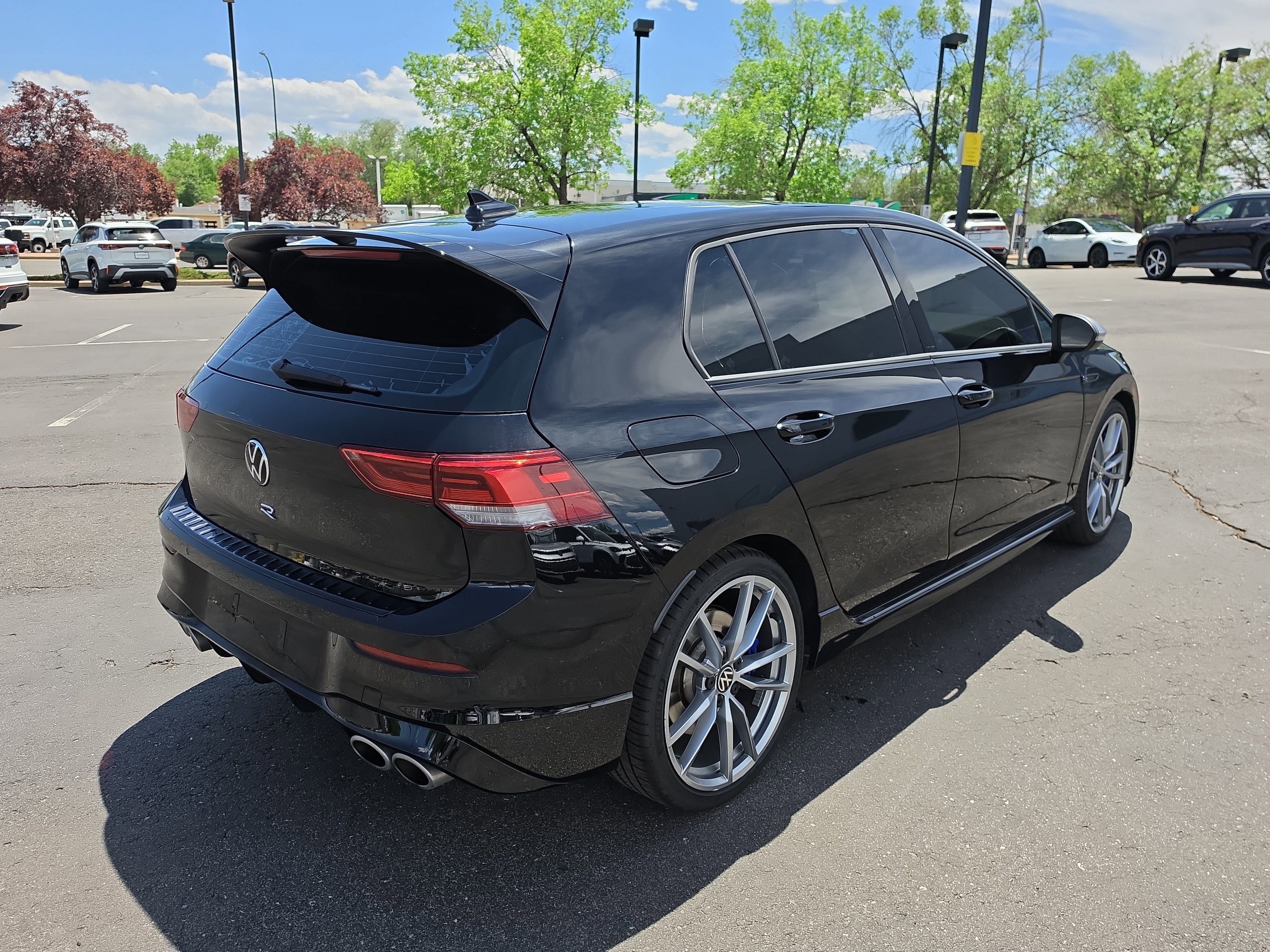 Used 2024 Volkswagen Golf R AWD/4WD image 8