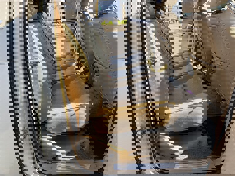 Used 2011 Chevrolet Avalanche LTZ image 29