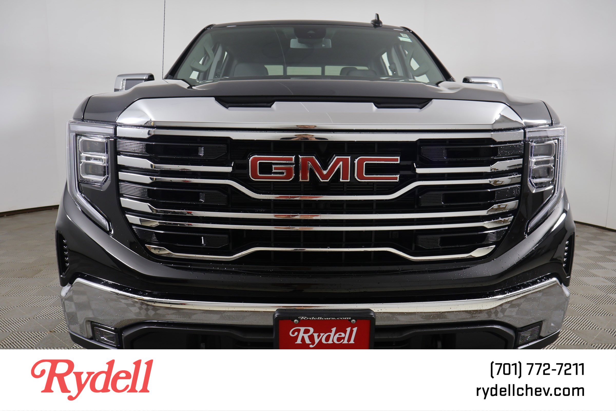 New 2026 GMC Sierra 1500 SLT w/ SLT Convenience Package image 12