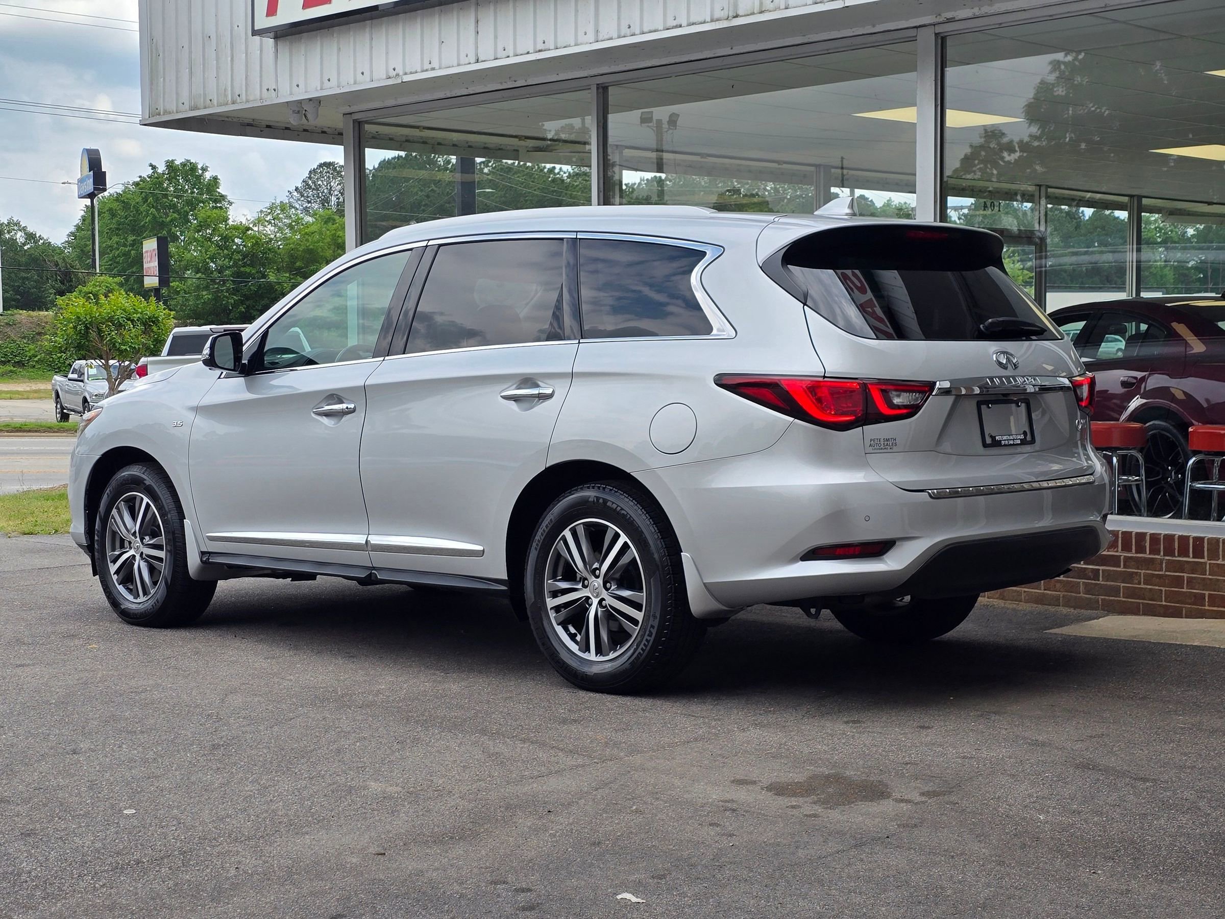Used 2020 INFINITI QX60 Luxe w/ Essential Package image 7