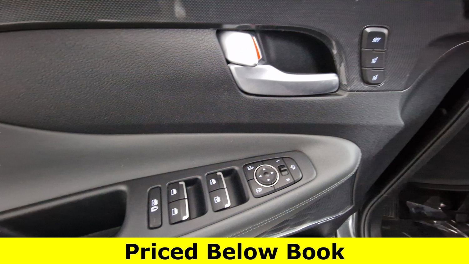 Used 2023 Hyundai Santa Fe Limited image 13