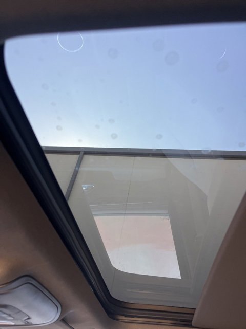 Used 2024 Chevrolet Suburban Z71 w/ Luxury Package image 15