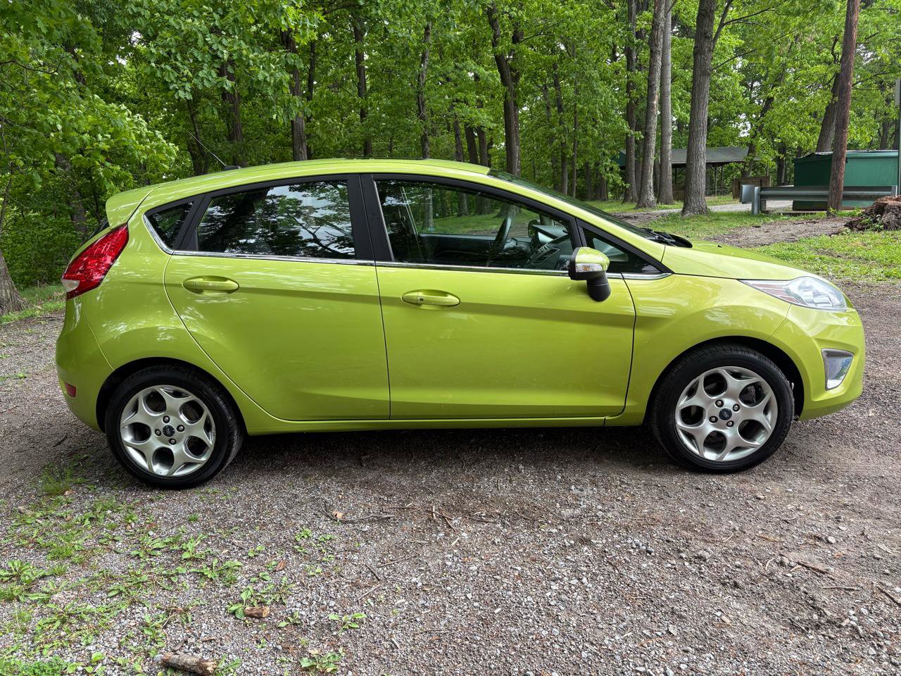 Used 2011 Ford Fiesta SES w/ 301A Rapid Spec Order Code FWD image 9