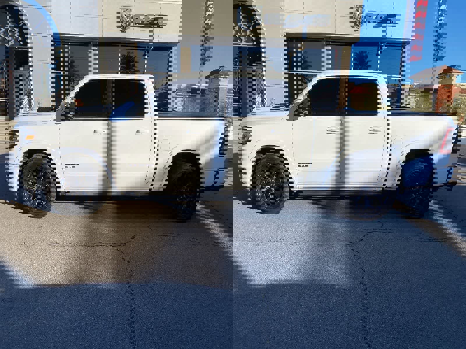 Used 2021 RAM 1500 Limited w/ Night Edition image 10