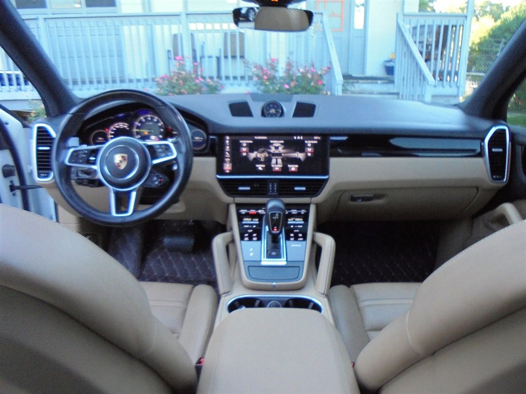 Used 2019 Porsche Cayenne E-Hybrid image 36