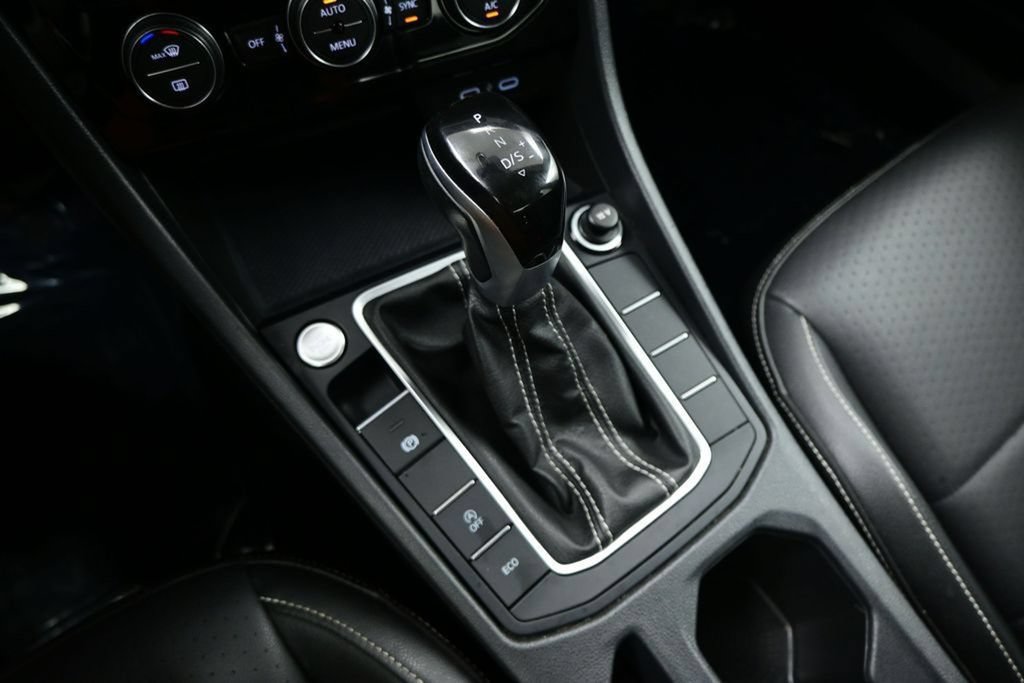 Used 2024 Volkswagen Jetta SE FWD image 20
