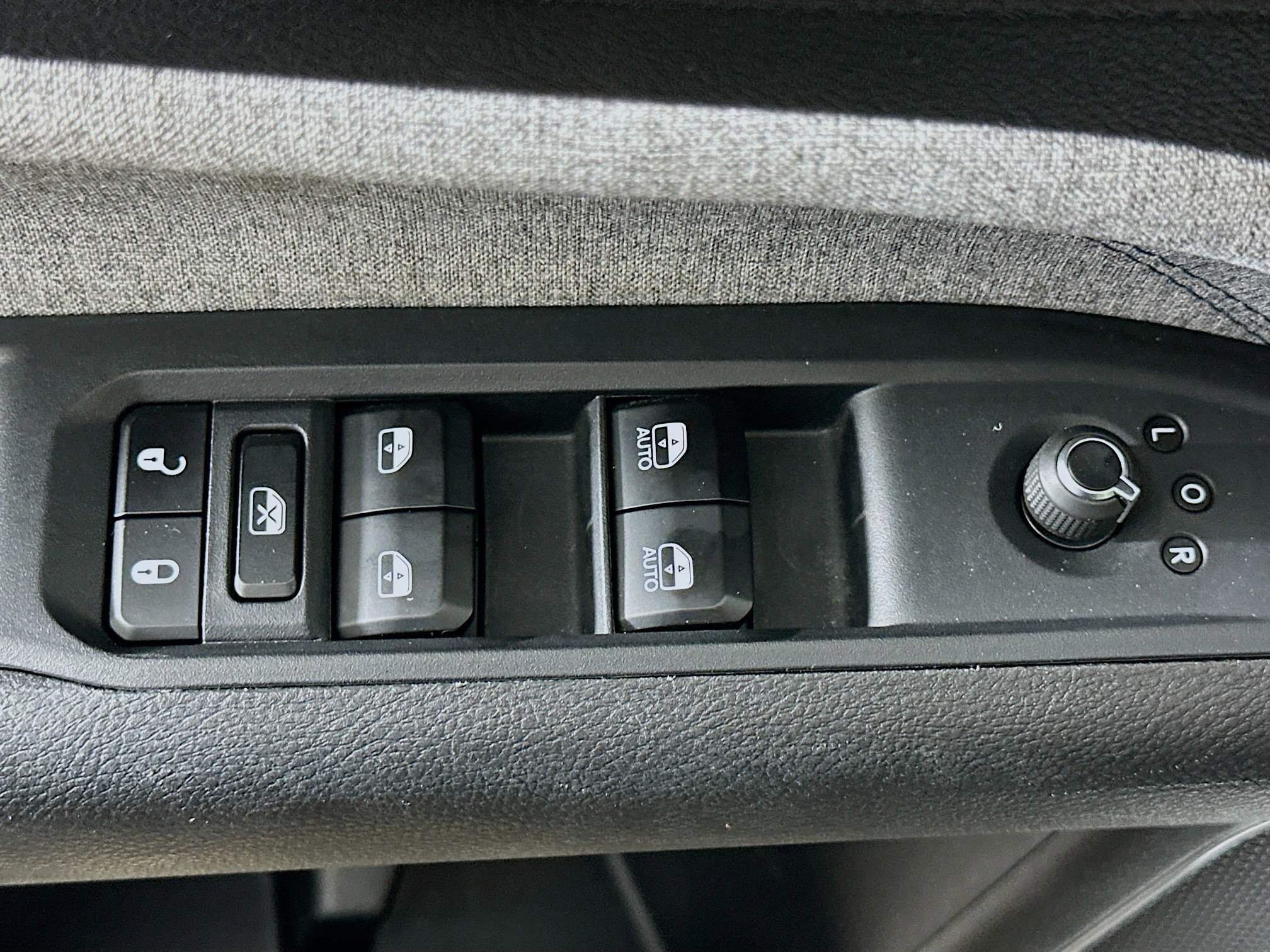 Used 2025 Jeep Compass Latitude image 15