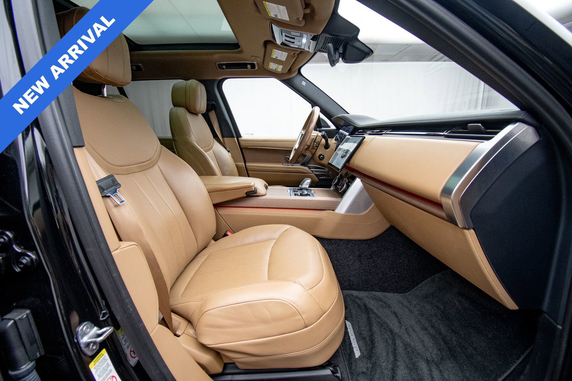 Used 2023 Land Rover Range Rover SE AWD/4WD image 12