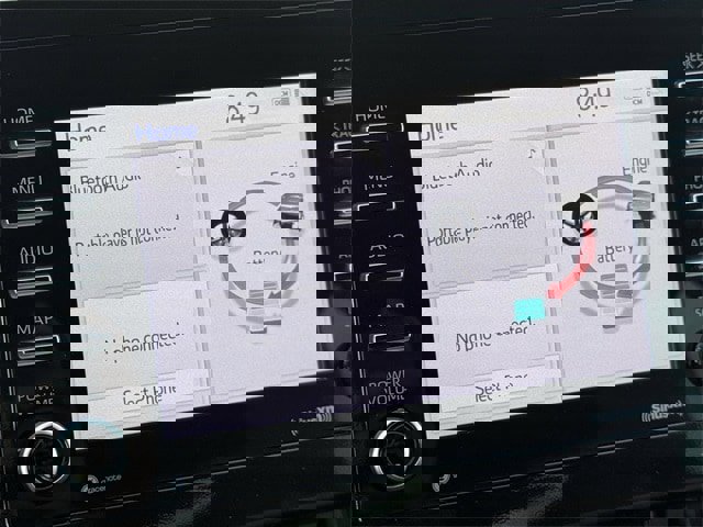 Used 2023 Toyota Camry SE image 18